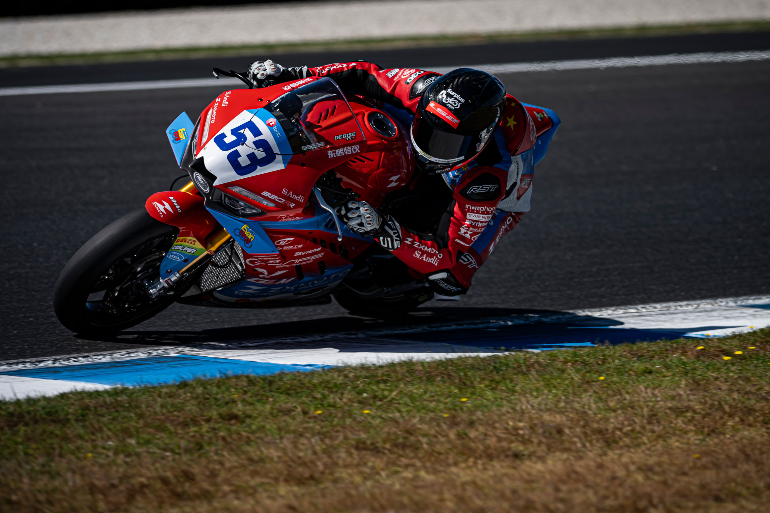 Debise gives ZXMOTO Factory Evan Bros Racing its first ever front row in the Superpole at Phillip Island