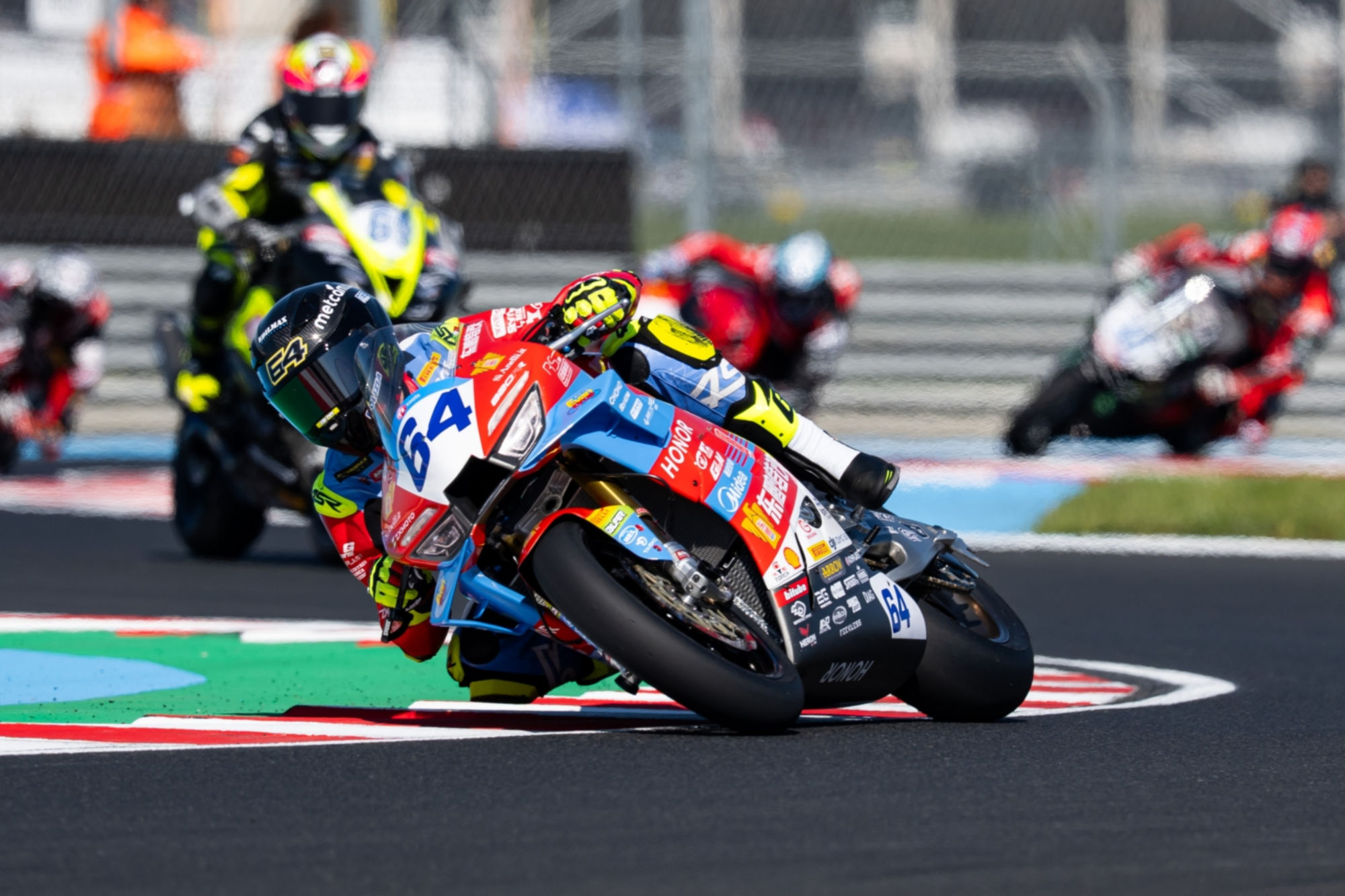 Debise! Debise! Debise! 3rd win of the season in Race 1 at Balaton, Caricasulo finishes in the points