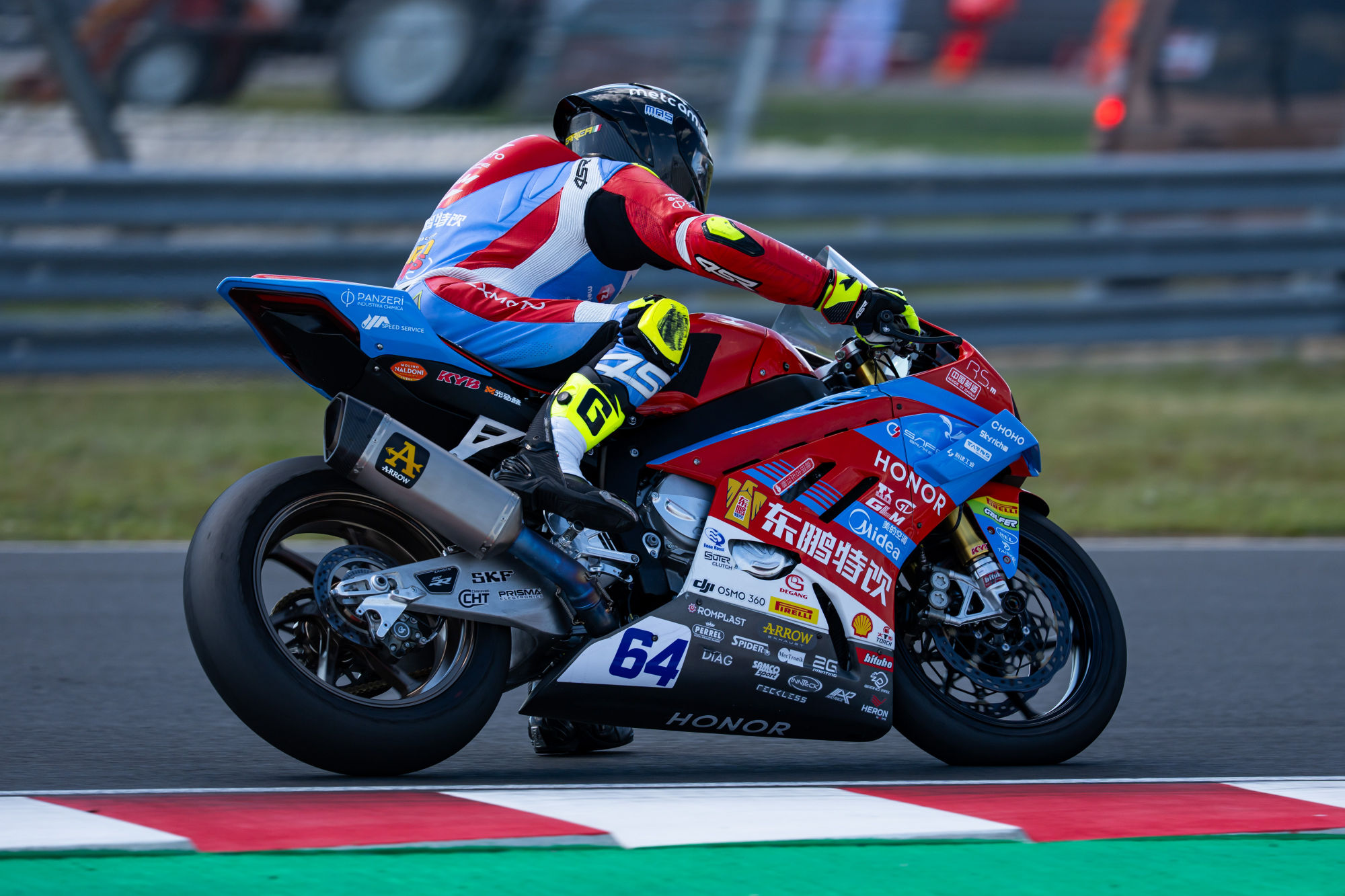 Debise! Debise! Debise! 3rd win of the season in Race 1 at Balaton, Caricasulo finishes in the points